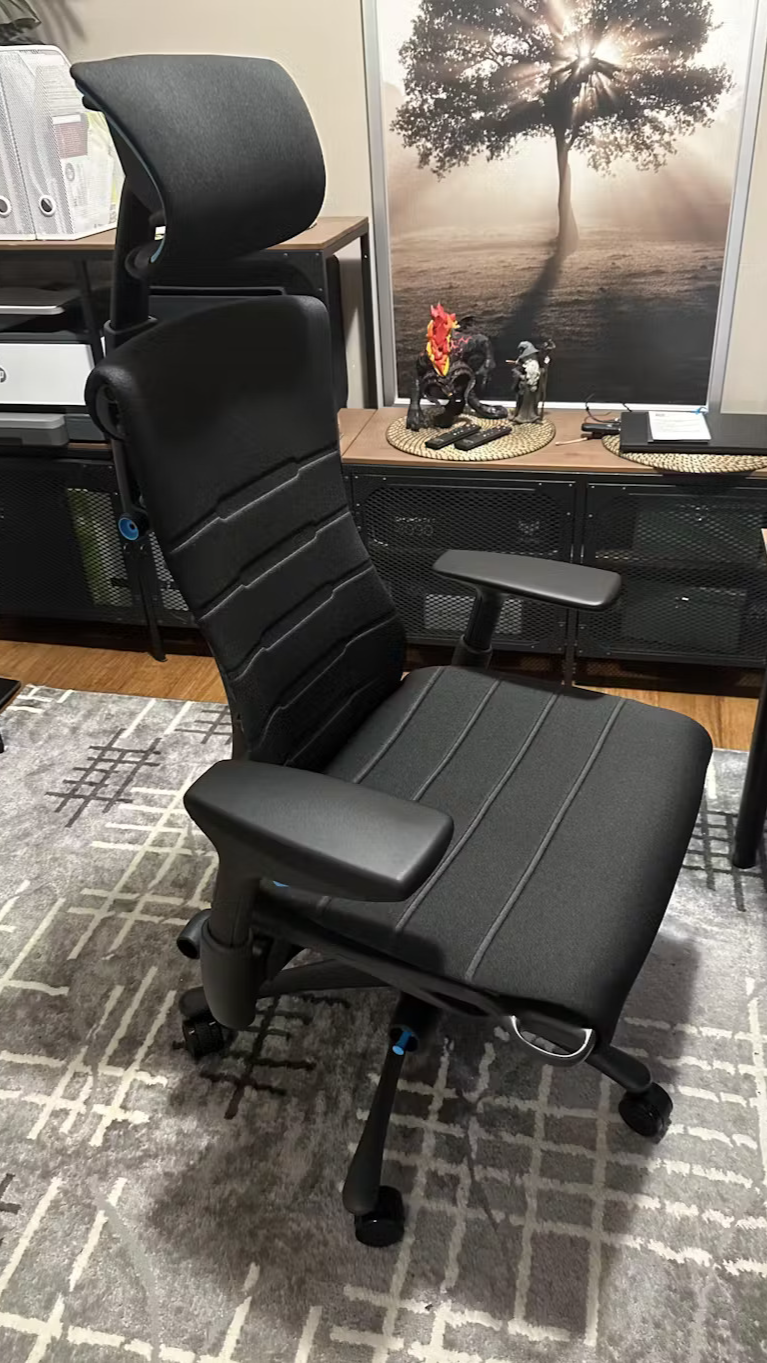 Atlas Headrest エンボディチェア用ヘッドレスト Atlas Headrest エンボディチェア用ヘッドレスト